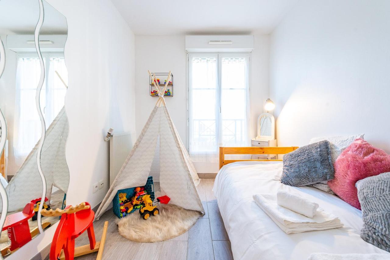 Family Travel Paris 3 Appartement Bussy-Saint-Georges Buitenkant foto